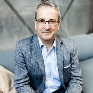 Tim Kuhn
